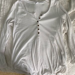 Old navy long sleeve!!